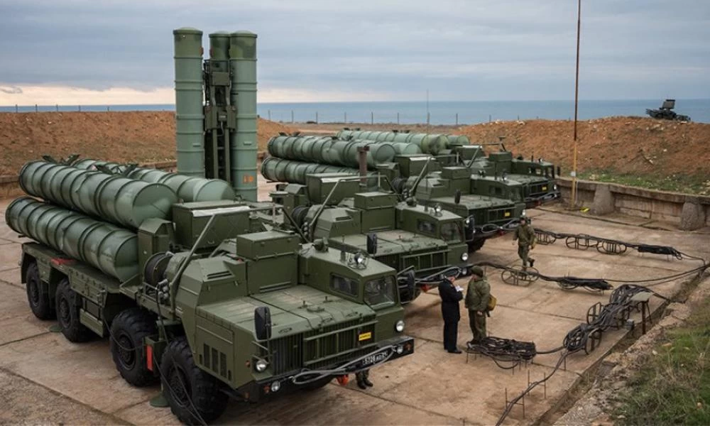 Ρωσική άσκηση στην Καμτσάτκα: Οι S-400 υπερασπίζονται πυρηνικά υποβρύχια από αεροπορικά πλήγματα
